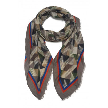 SCARF WITH GEOMETRIC PATTERN