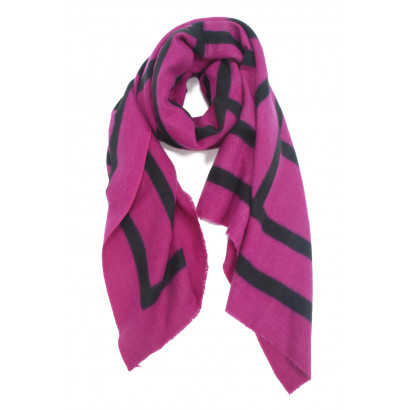 SCARF WITH GEOMETRIC PATTERN