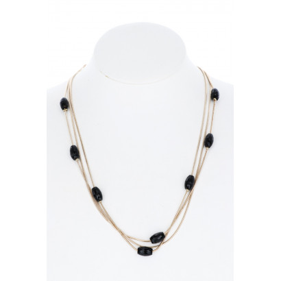 COLLIER A 3 RANGEES, PERLES A FACETTES FORME OVALE