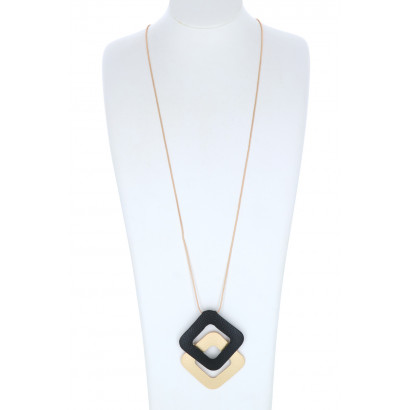 LONG NECKLACE WITH SQUARE PENDANT