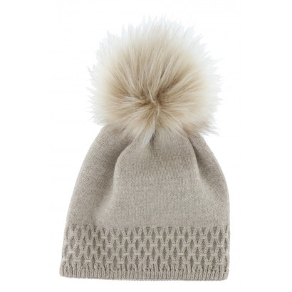 KNITTED HAT WITH POMPON