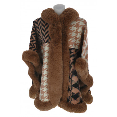 KNITTED PONCHO GEOMETRIC PATTERN WITH FAKE FUR