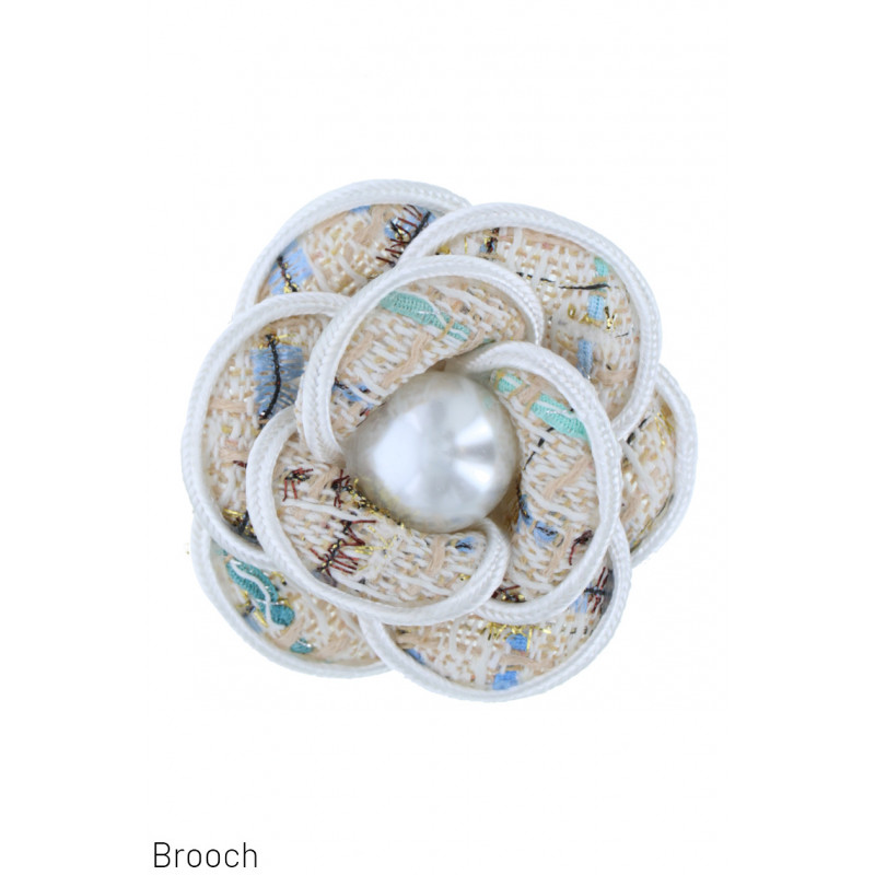 BROCHE MET STOFFEN BLOEM VORM EN PAREL