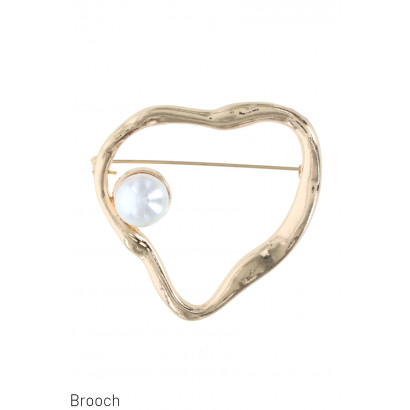 BROOCH WITH PEARL
