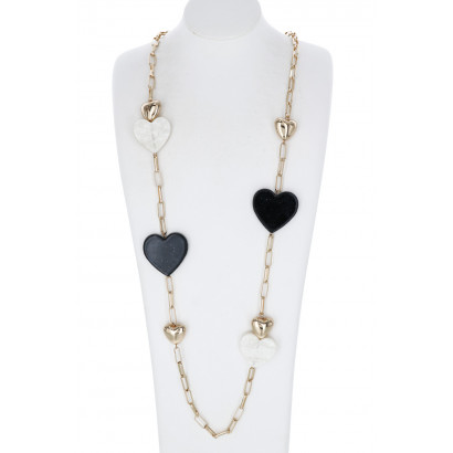 LONG CHAIN NECKLACE WITH PLASTIC HEART PENDANT