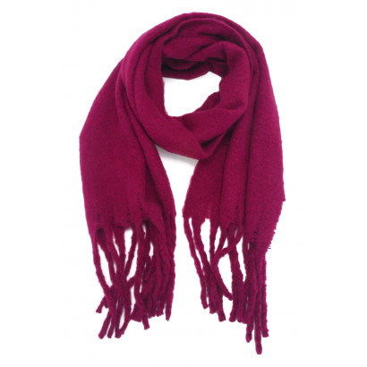 WINTER SCARF WITH FRINGES