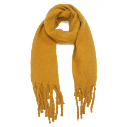 WINTER SCARF WITH FRINGES