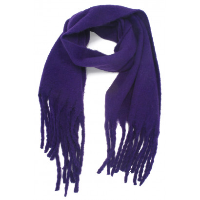 WINTER SCARF WITH FRINGES