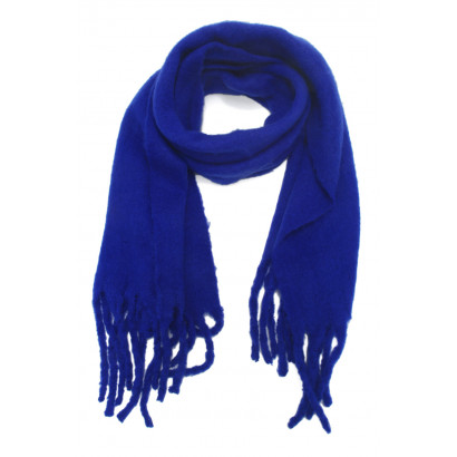 WINTER SCARF WITH FRINGES