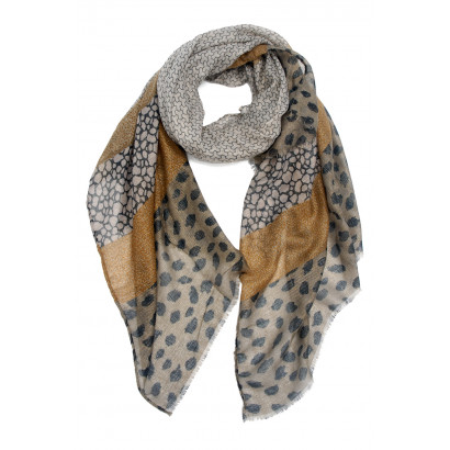 SCARF WITH ANIMAL PRINTED