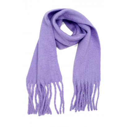 WINTER SCARF WITH FRINGES