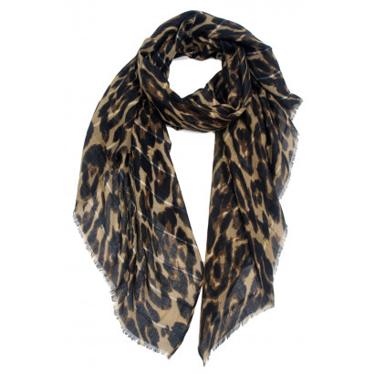 SCARF WITH ANIMAL PRINTED