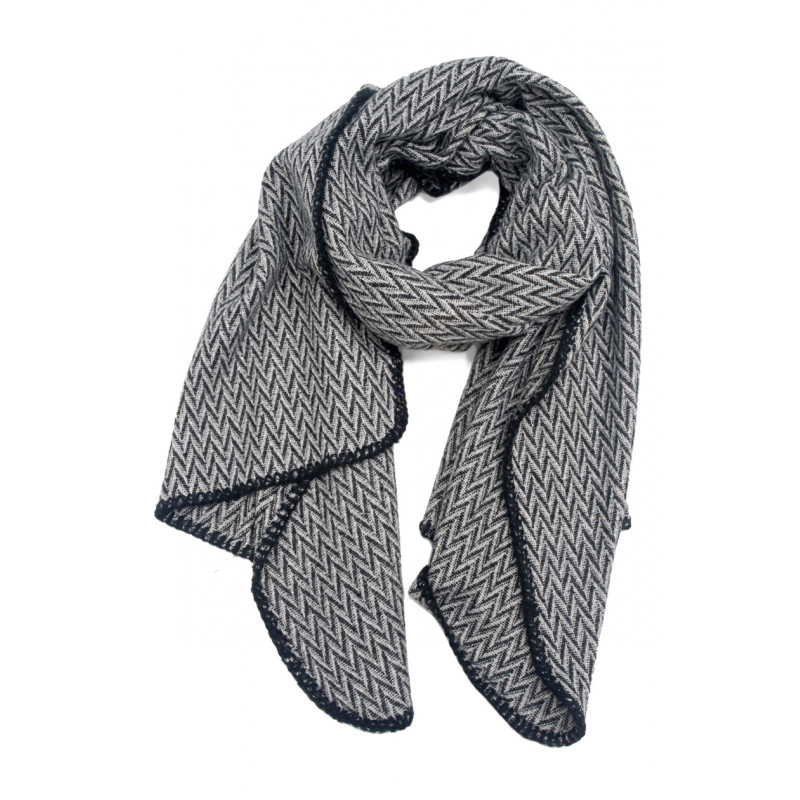 WOVEN WINTER SCARF WITH ZIGZAG AND LUREX