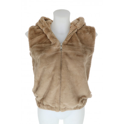 FUR WAISTCOAT WITH POCKETS AND HOOD