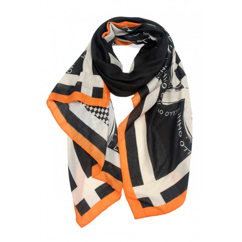 SCARF WITH GEOMETRIC PATTERN