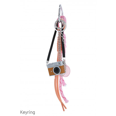 KEYRING WITH CAMERA, TASSEL AND TENNIS RACKET