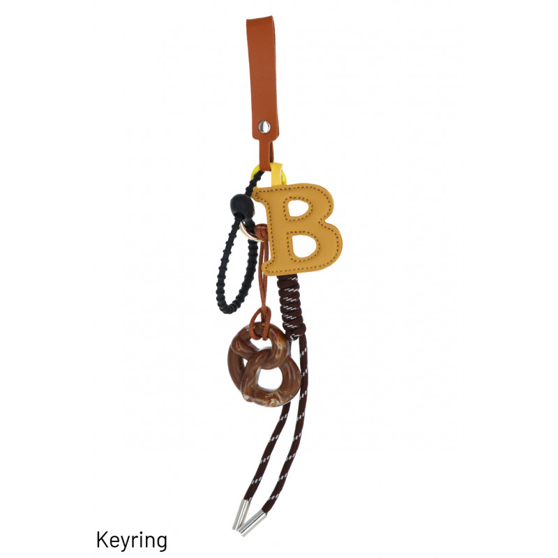 KEYRING WITH BRETZEL, LETTER AND TASSEL