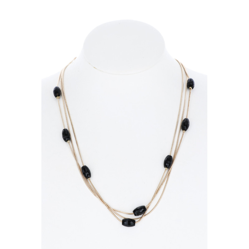 COLLAR CON 3 HILERAS, PERLAS FACETADAS OVALADA