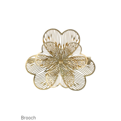 STAAL BROCHE MET BLOEMEN