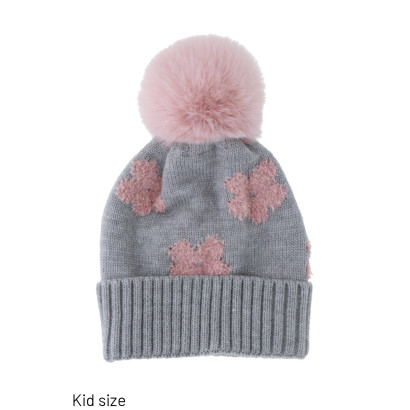GORRO  DE PUNTO PARA NIÑO CON POMPONES Y FLORES