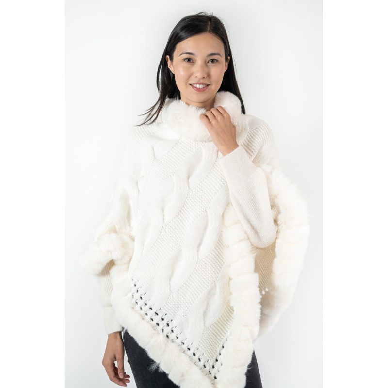 PONCHO DE PUNTO CON PIEL SINTETICA