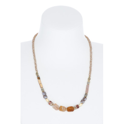 COLLAR CORTO CON PERLAS
