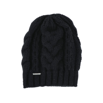 GORRO DE TEJIDO DE TRENZAS