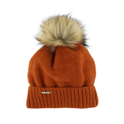 GORRO DE PUNTO CON POMPONES