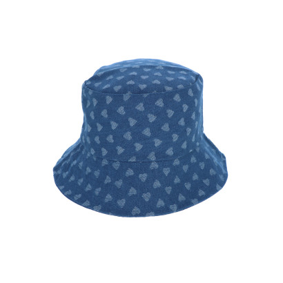 BUCKET HAT IN DENIM WITH HEARTS PATTERN