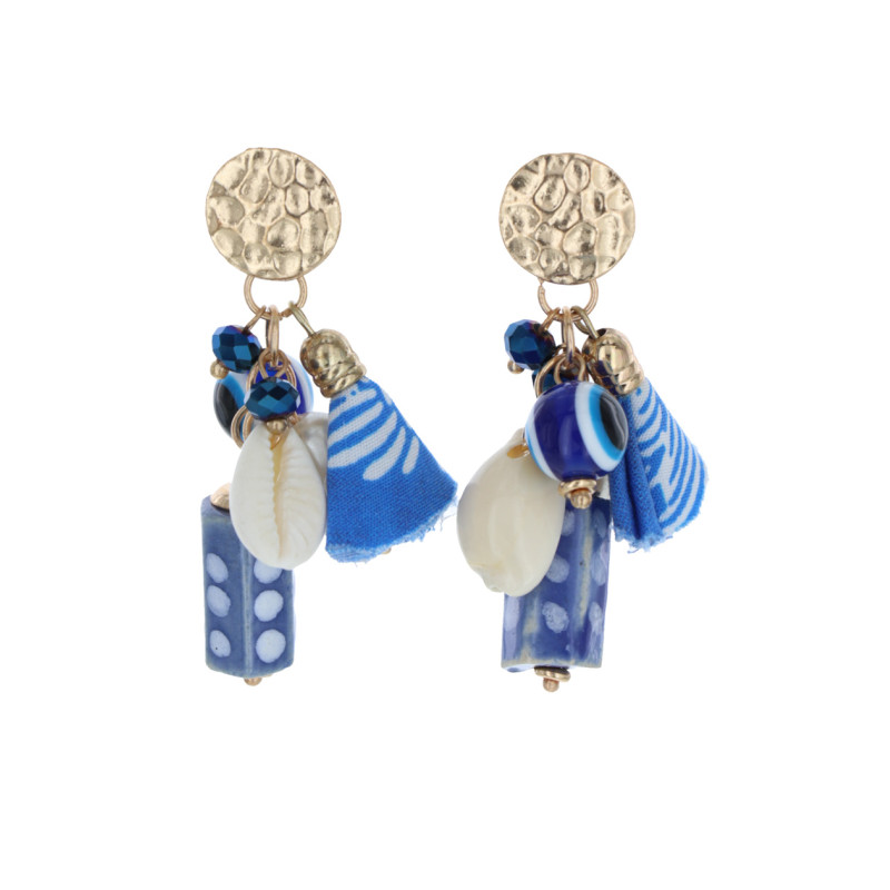 EARRINGS WITH SHELL SHAPE