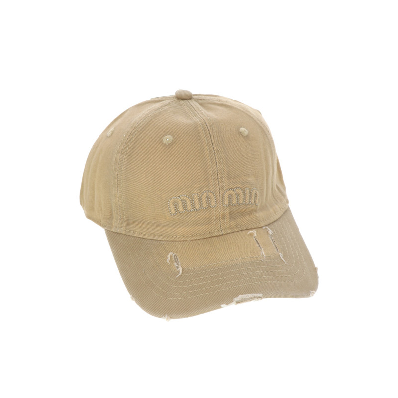CAP WITH EMBROIDERY