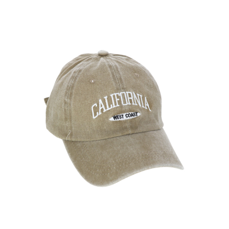 CAP WITH EMBROIDERY