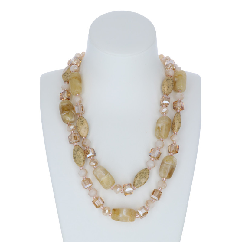 LANGE KETTING MET MEERDERE PARELS