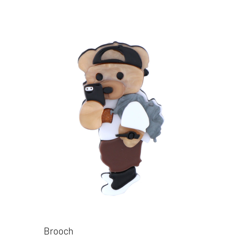 BROCHE AVEC NOUNOURS ET SMARTPHONE EN RÉSINE
