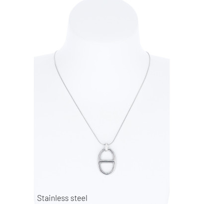 NECKLACE WITH OVAL METAL PENDANT