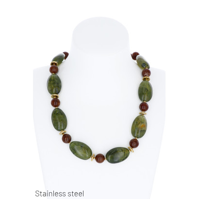 COLLIER EN ACIER ET MULTI PERLES EN RESINE