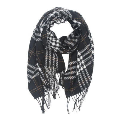 WINTER SCARF WITH LINES AND FRINGES