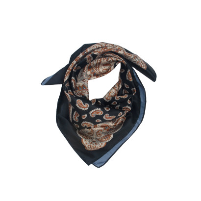 VIERKANTJE POLYSILK SJAAL MET PAISLEY PATROON