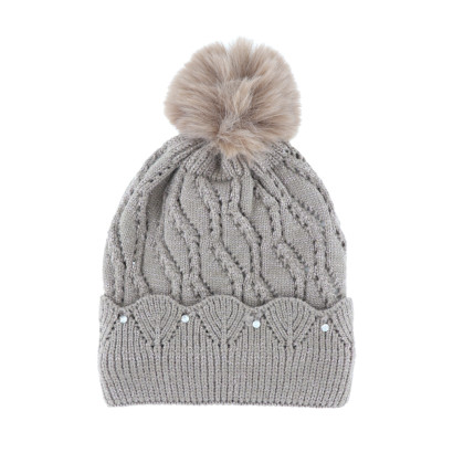 GORRO DE PUNTO CON VUELTA, ESTRAS Y POMPÛN