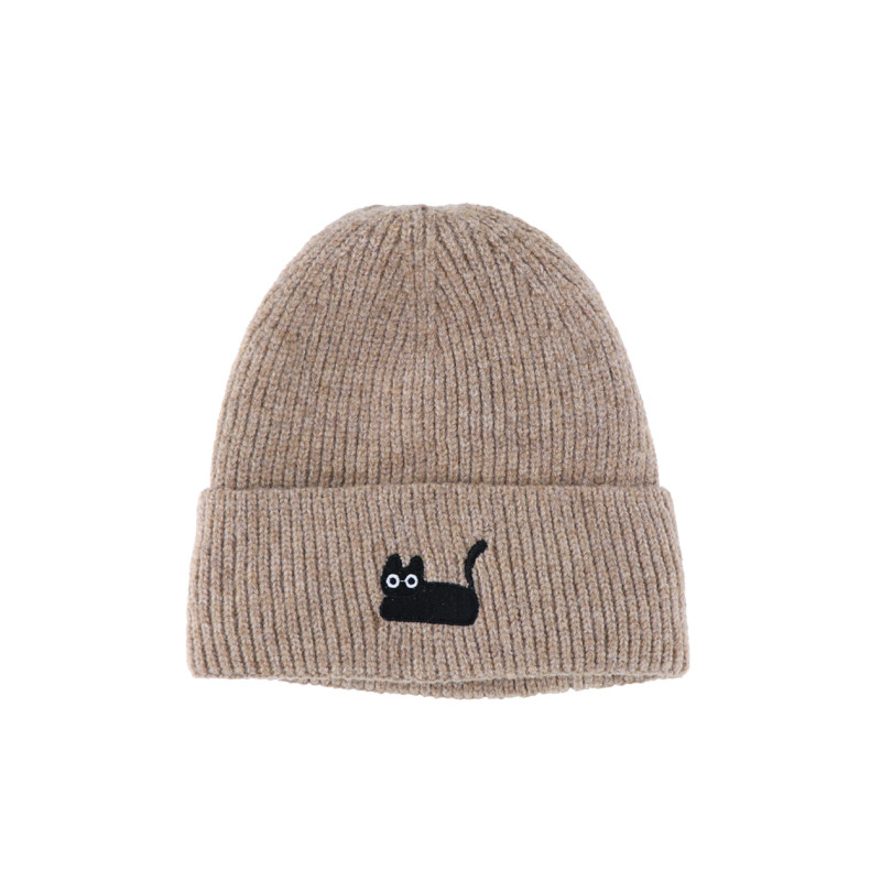 BONNET TRICOTÉ AVEC REVERS ET CHAT BRODÉ