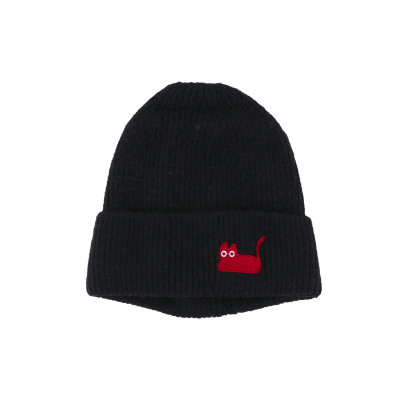 BONNET TRICOTÉ AVEC REVERS ET CHAT BRODÉ