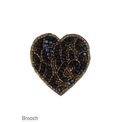 BROCHE EN FORME DE COEUR AVEC MULTI-PERLES
