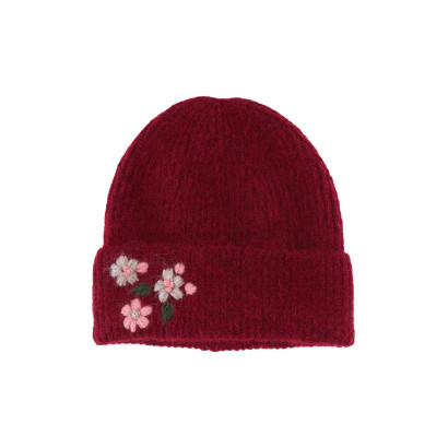 BONNET TRICOTÉ AVEC REVERS ET FLEURS BRODÉES