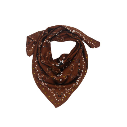 SQUARE SCARF PAISLEY PATTERN AND STUDS