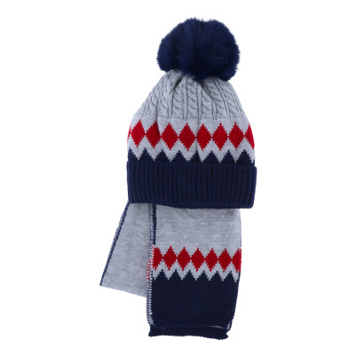 SET ENF.: BONNET, ÉCHARPE ET IMPRIMÉ GÉOMÉTRIQUE