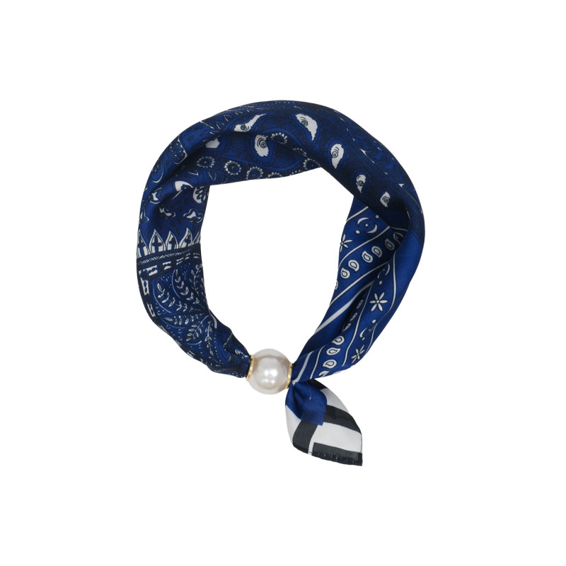 FOULARD